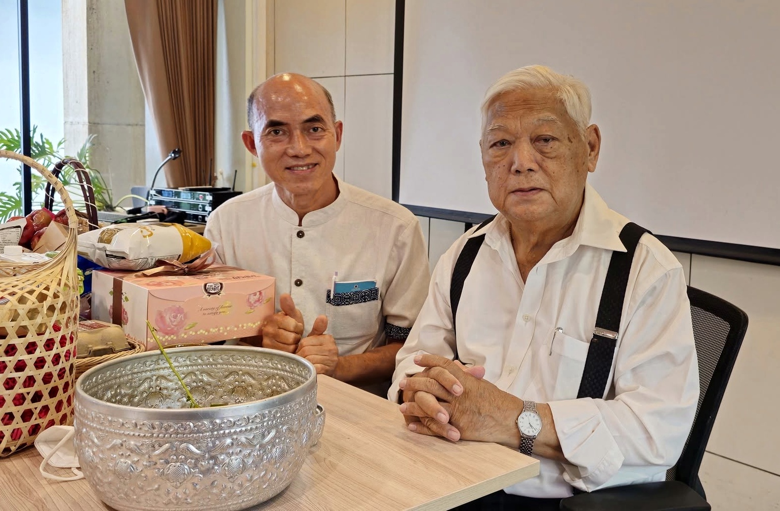 With Dr. Chayan Vaddhanaphuti (photographed on 8 April 2026).