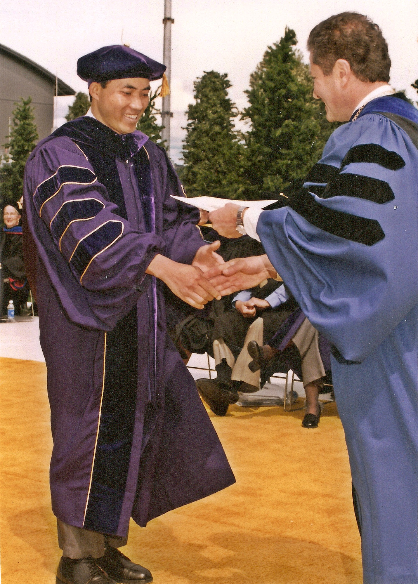 Photograph from my PhD graduation at the University of Washington, Seattle (9 June 2001).
